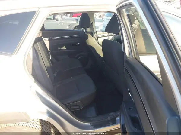 5NMJBCAEXNH058294 2022 HYUNDAI TUCSON - Image 8