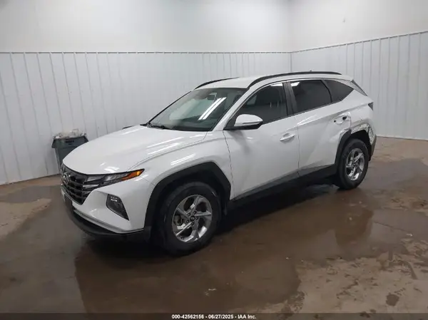 5NMJBCAEXNH122916 2022 HYUNDAI TUCSON - Image 2