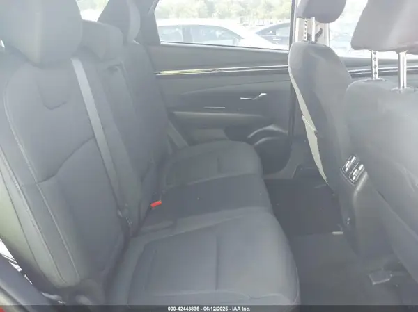 5NMJBCAEXNH147573 2022 HYUNDAI TUCSON - Image 8
