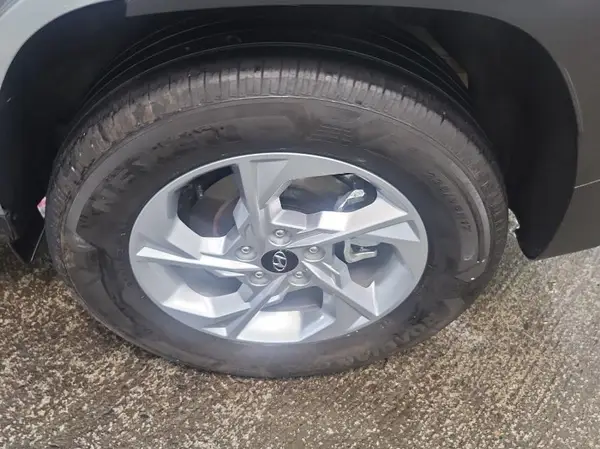 5NMJBCDE0RH388611 2024 HYUNDAI TUCSON - Image 2