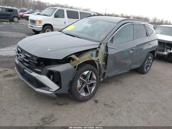 5NMJBCDE0SH582951 2025 HYUNDAI TUCSON - Image 2