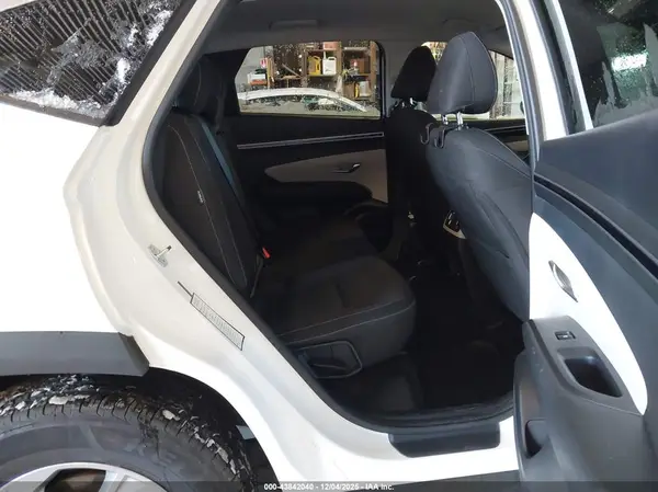 5NMJBCDE1RH323041 2024 HYUNDAI TUCSON - Image 8