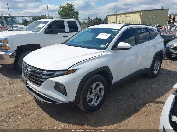 5NMJBCDE1RH390853 2024 HYUNDAI TUCSON - Image 2