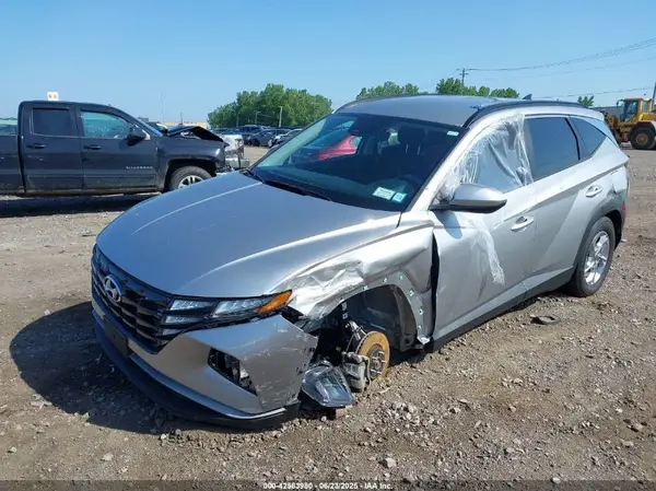 5NMJBCDE2RH334078 2024 HYUNDAI TUCSON - Image 2