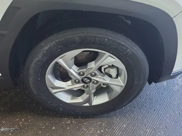 5NMJBCDE2RH384138 2024 HYUNDAI TUCSON - Image 2