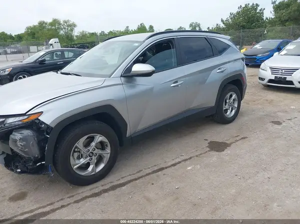 5NMJBCDE2RH386732 2024 HYUNDAI TUCSON - Image 2