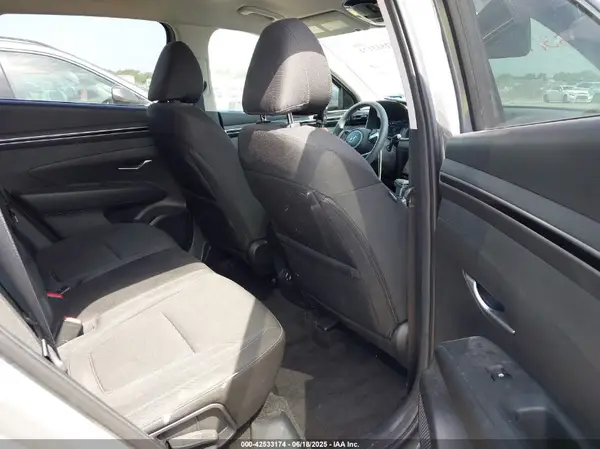 5NMJBCDE2RH392370 2024 HYUNDAI TUCSON - Image 8