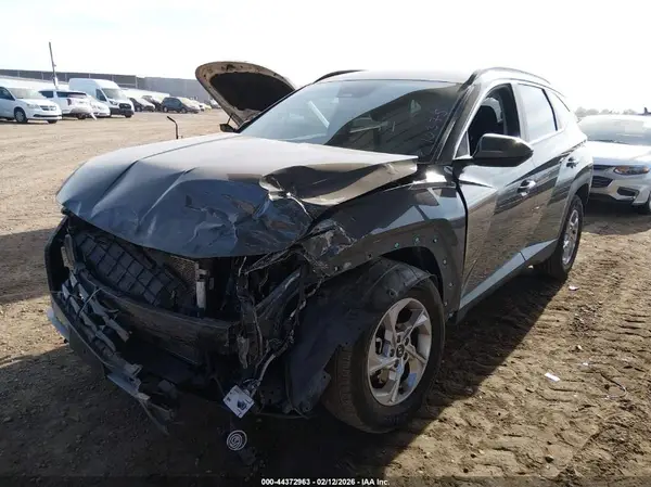 5NMJBCDE2RH411094 2024 HYUNDAI TUCSON - Image 2