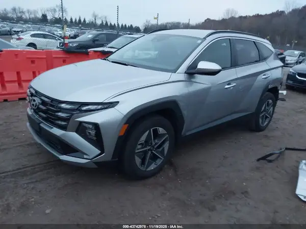 5NMJBCDE2SH449043 2025 HYUNDAI TUCSON - Image 2