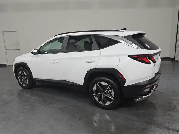 5NMJBCDE2SH516580 2025 HYUNDAI TUCSON - Image 2