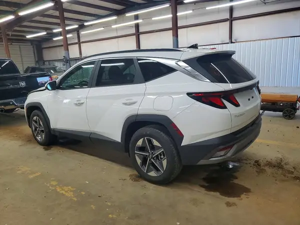 5NMJBCDE2TH615496 2026 HYUNDAI TUCSON - Image 2