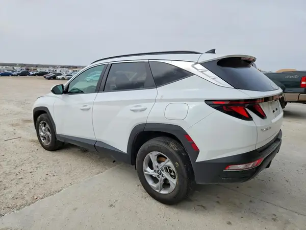 5NMJBCDE3RH308623 2024 HYUNDAI TUCSON - Image 2