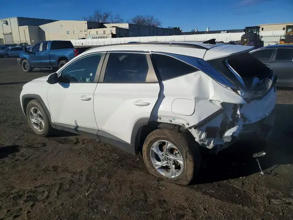 5NMJBCDE3RH342822 2024 HYUNDAI TUCSON - Image 2