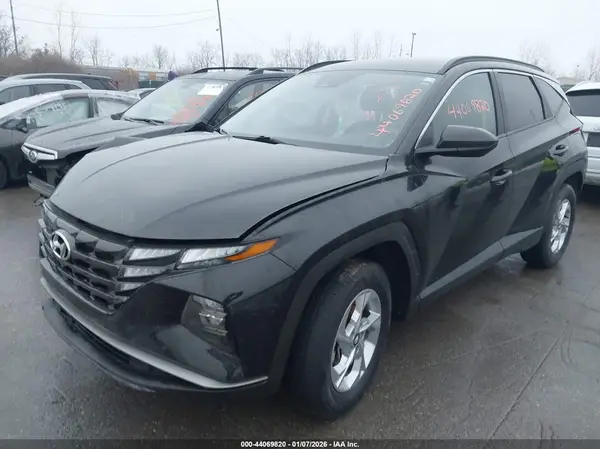 5NMJBCDE3RH372032 2024 HYUNDAI TUCSON - Image 2
