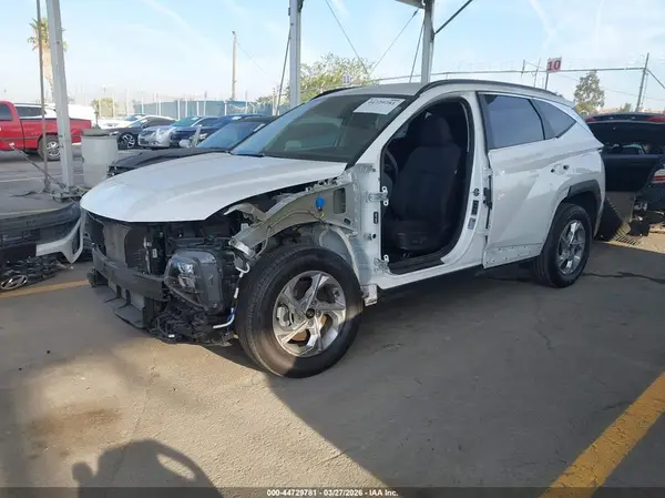 5NMJBCDE3RH390496 2024 HYUNDAI TUCSON - Image 2