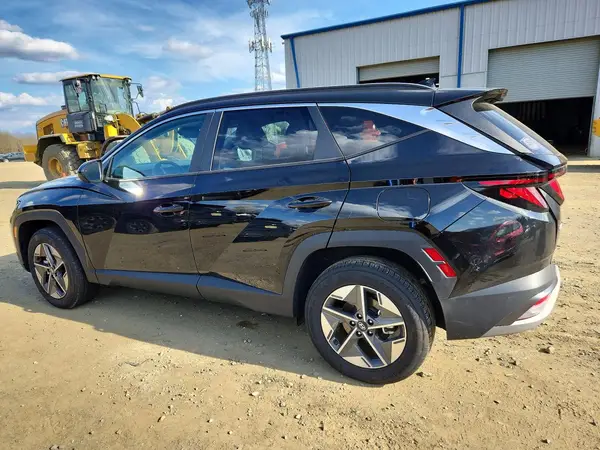 5NMJBCDE3SH512120 2025 HYUNDAI TUCSON - Image 2