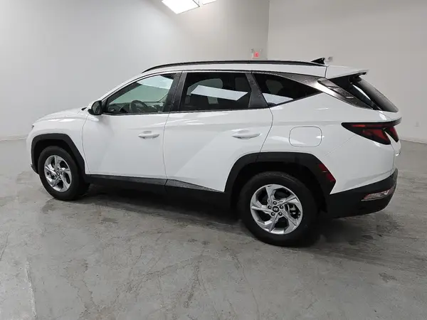 5NMJBCDE4RH343624 2024 HYUNDAI TUCSON - Image 2