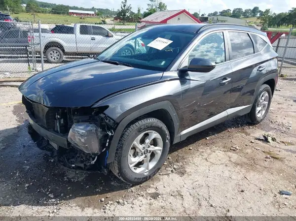 5NMJBCDE4RH354266 2024 HYUNDAI TUCSON - Image 2