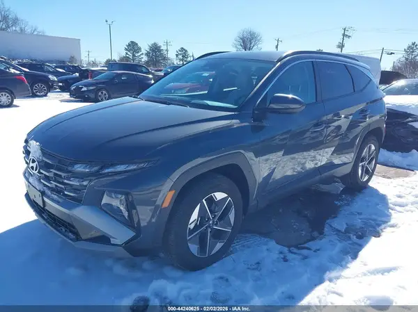 5NMJBCDE4TH641940 2026 HYUNDAI TUCSON - Image 2