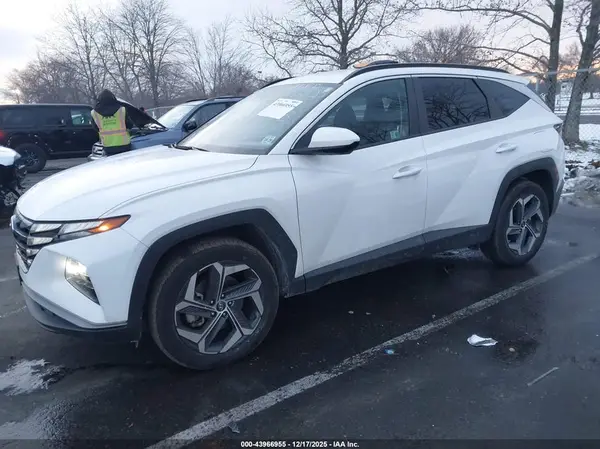 5NMJBCDE5RH427175 2024 HYUNDAI TUCSON - Image 2
