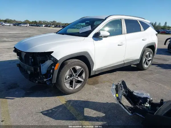 5NMJBCDE6TH642863 2026 HYUNDAI TUCSON - Image 2