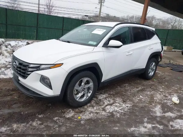 5NMJBCDE7RH325554 2024 HYUNDAI TUCSON - Image 2