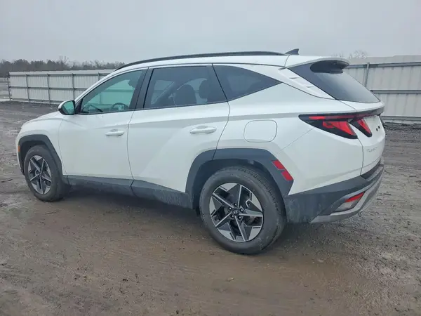 5NMJBCDE7SH529812 2025 HYUNDAI TUCSON - Image 2
