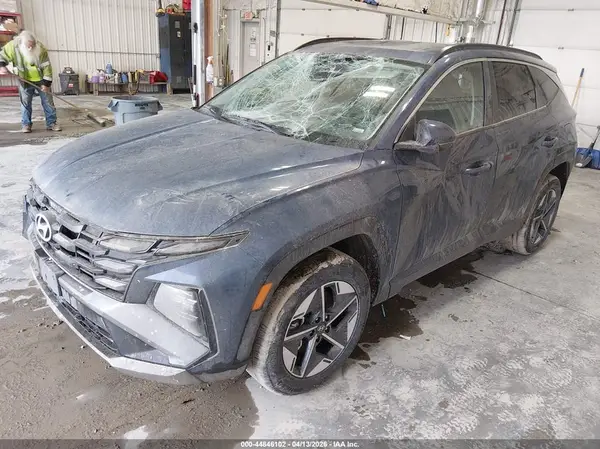 5NMJBCDE7SH566018 2025 HYUNDAI TUCSON - Image 2