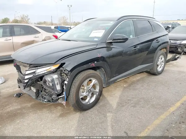 5NMJBCDE8RH328401 2024 HYUNDAI TUCSON - Image 2