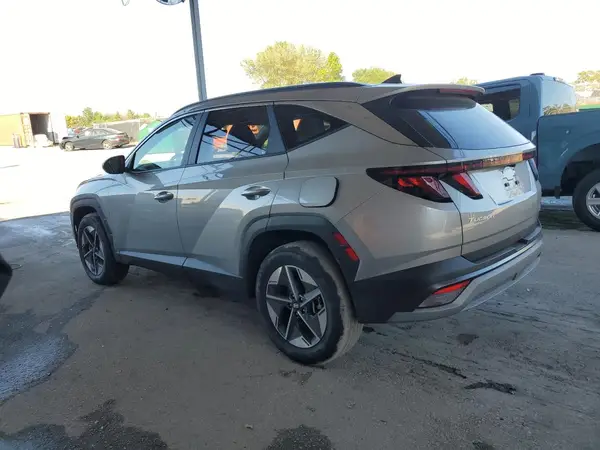 5NMJBCDE8SH482922 2025 HYUNDAI TUCSON - Image 2