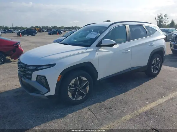 5NMJBCDE9SH480077 2025 HYUNDAI TUCSON - Image 2