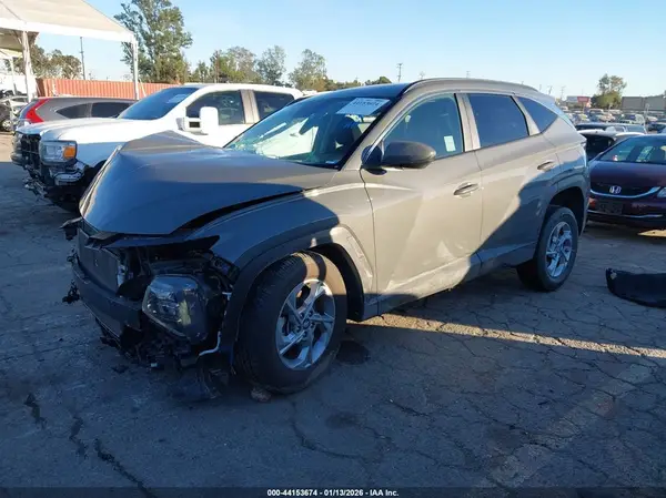 5NMJBCDEXRH305556 2024 HYUNDAI TUCSON - Image 2