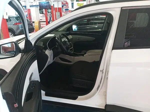 5NMJBCDEXRH384260 2024 HYUNDAI TUCSON - Image 8
