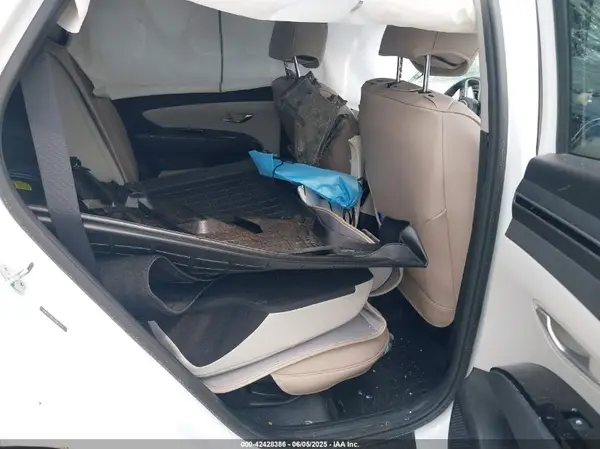 5NMJC3AE3NH057663 2022 HYUNDAI TUCSON - Image 8