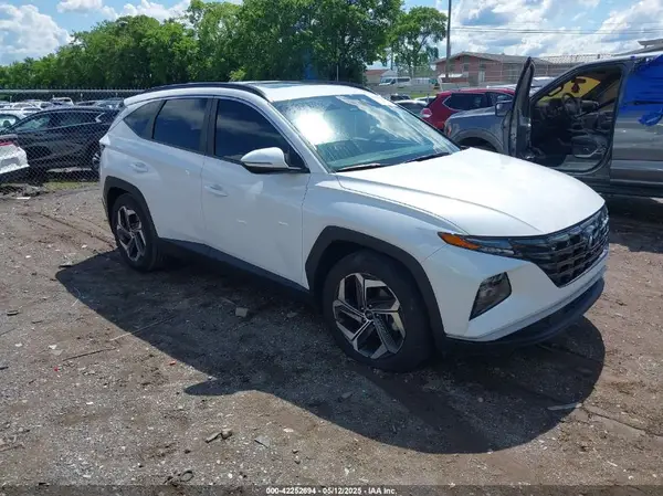 5NMJC3AE7NH057679 2022 HYUNDAI TUCSON - Image 1