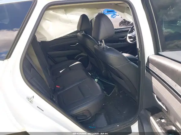 5NMJC3AE7NH057679 2022 HYUNDAI TUCSON - Image 8