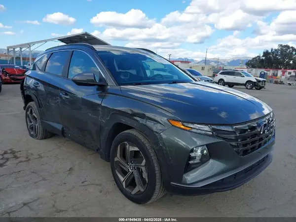 5NMJCCAE4NH018256 2022 HYUNDAI TUCSON - Image 1