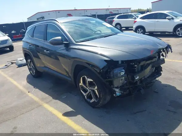 5NMJCCAE4NH096813 2022 HYUNDAI TUCSON - Image 1