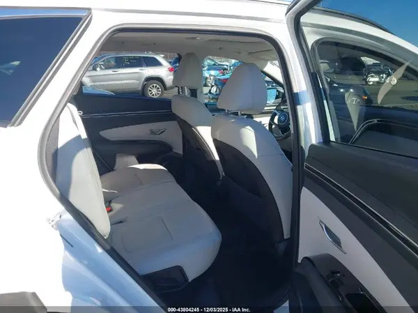 5NMJCCAE9NH066254 2022 HYUNDAI TUCSON - Image 8