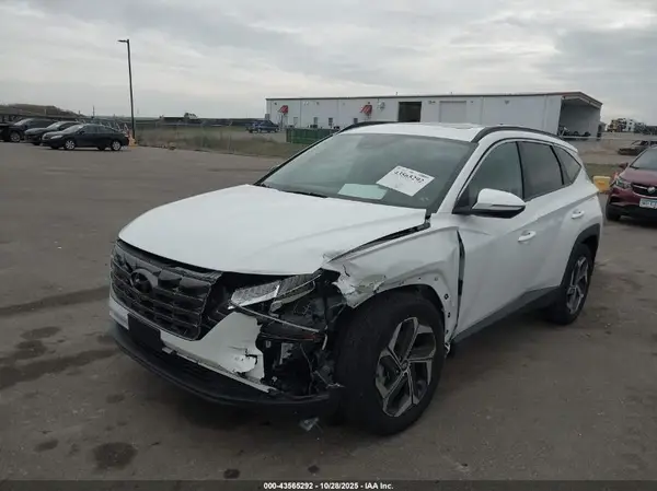 5NMJCCAEXNH138787 2022 HYUNDAI TUCSON - Image 2