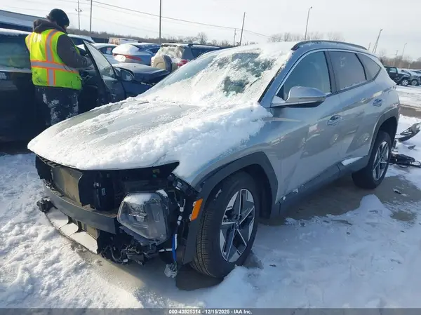 5NMJCCDE4SH562120 2025 HYUNDAI TUCSON - Image 2