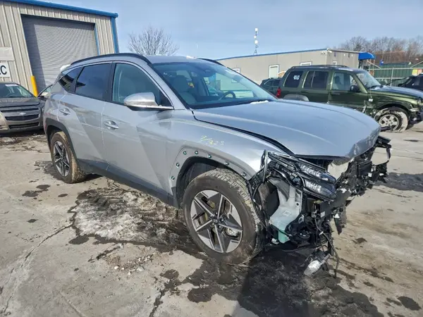 2025 HYUNDAI TUCSON COPART lot 95735965 auction photo 4
