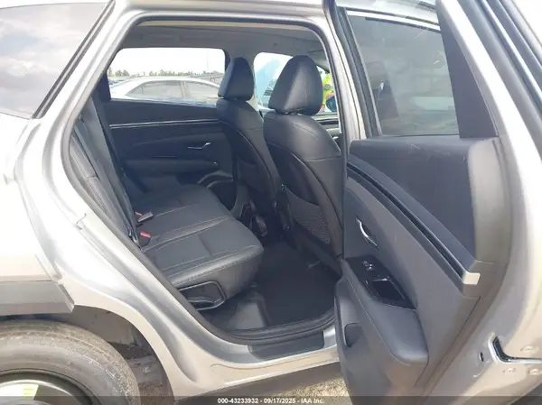 5NMJE3AE2NH001613 2022 HYUNDAI TUCSON - Image 8