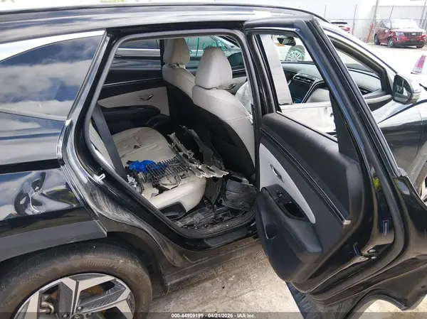 5NMJE3AE2NH024566 2022 HYUNDAI TUCSON - Image 8