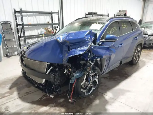 5NMJE3AE3NH125583 2022 HYUNDAI TUCSON - Image 2