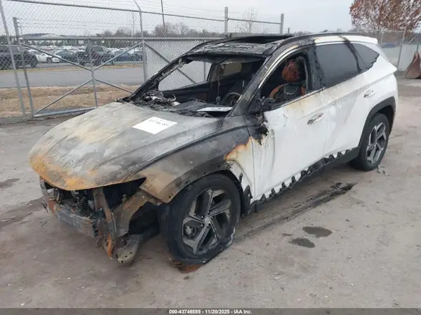 5NMJE3AE6NH048398 2022 HYUNDAI TUCSON - Image 2