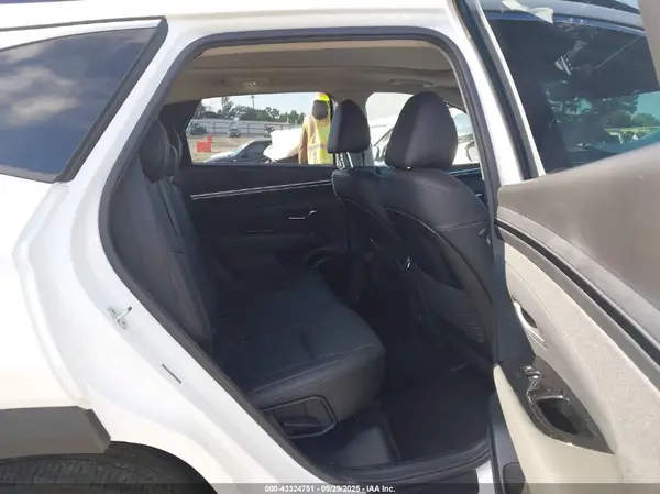 5NMJE3AE7NH048331 2022 HYUNDAI TUCSON - Image 8