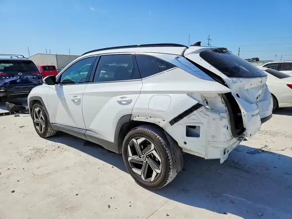 5NMJE3AE9PH209877 2023 HYUNDAI TUCSON - Image 2