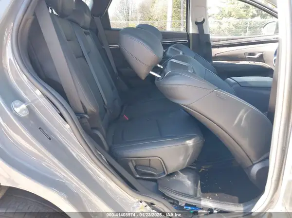 5NMJE3DE0RH305041 2024 HYUNDAI TUCSON - Image 8