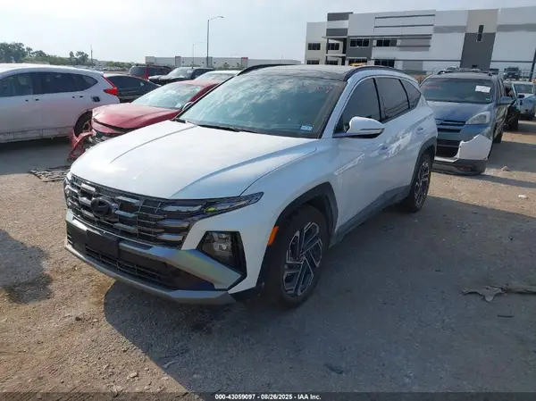 5NMJE3DE2SH561624 2025 HYUNDAI TUCSON - Image 2